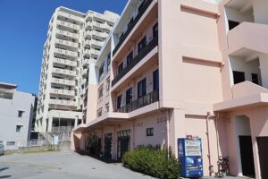 サービス付き⾼齢者向け住宅 介 国場